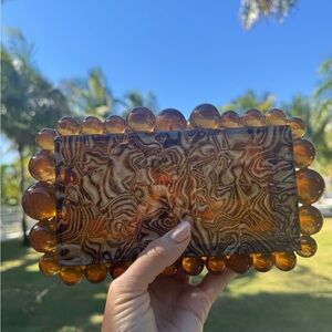 Cult Gaia EOS Clutch (Auburn)